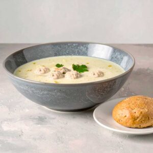 Blomkålssuppe med kødboller gg grovbolle