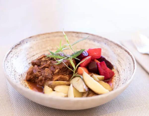 Boeuf Bourguignon med kartoffelbåde